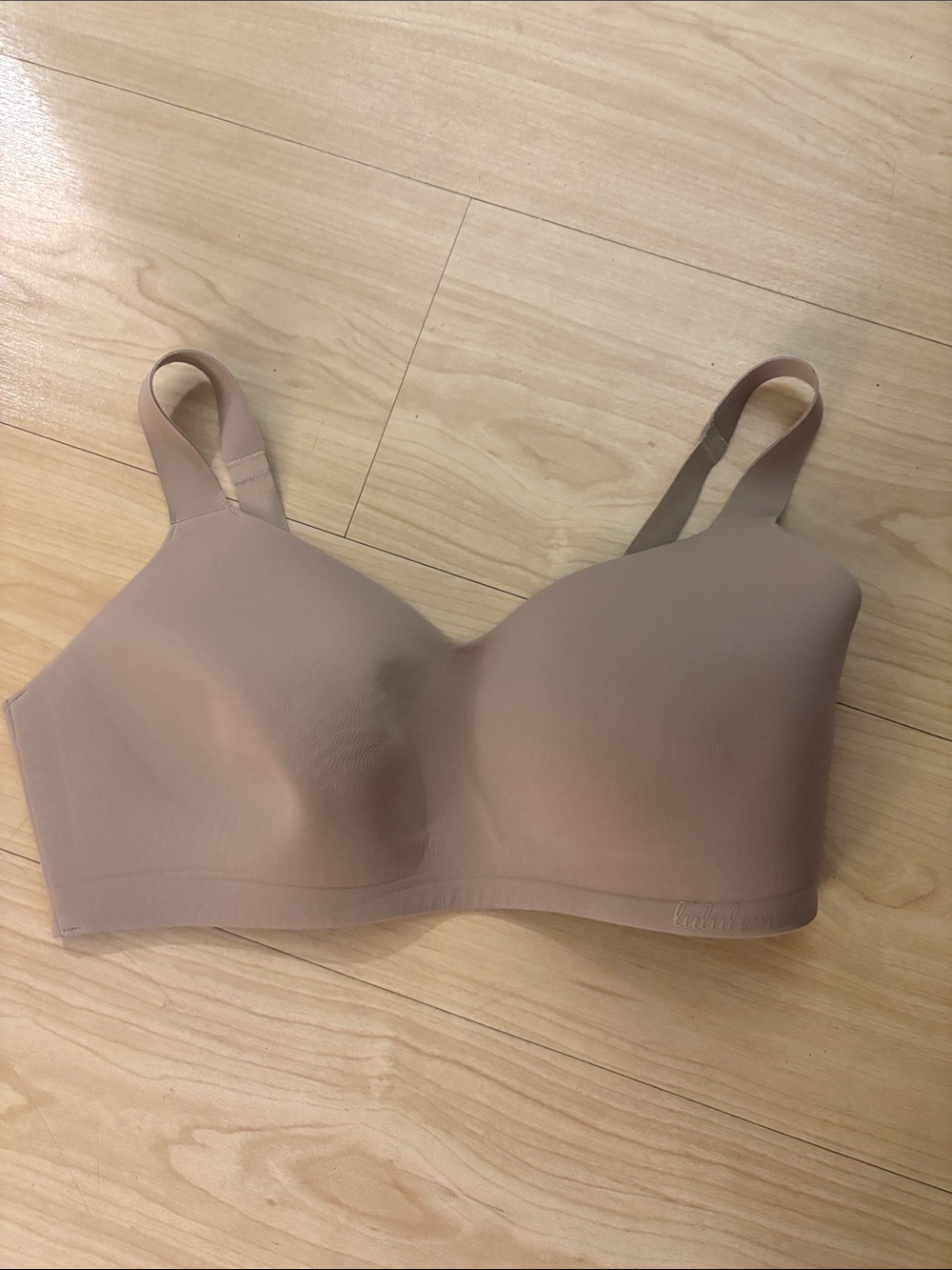 lululemon athletica Nude Seamless Wireless Bra 34 DD